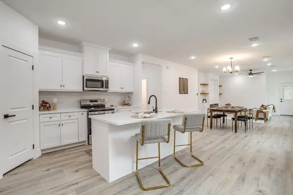 Fort Worth, TX 76105,4948 Dunbar Street