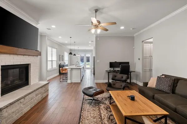 Mansfield, TX 76063,209 W Dallas Street