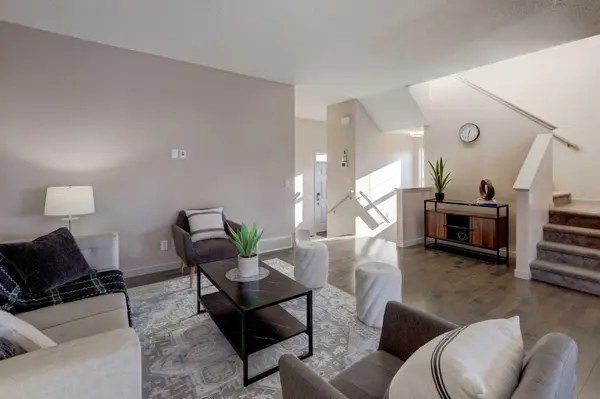 Calgary, AB T3P 0P9,66 Evanscrest TER NW