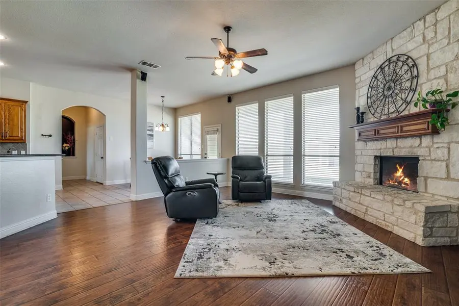 198 Mckinley Lane, Royse City, TX 75189