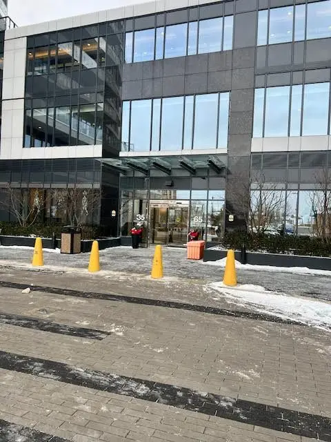 Mississauga, ON L5R 0G8,65 Watergarden DR E #410