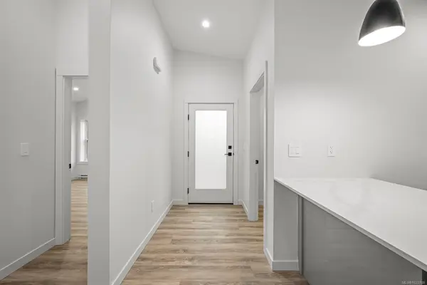 Cumberland, BC V0R 1S0,3025 Royston Rd #42