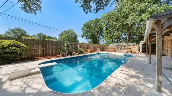 Grand Saline, TX 75140,1399 vz county road 1803