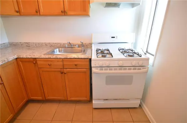 Brooklyn, NY 11236,9522 Flatlands AVE