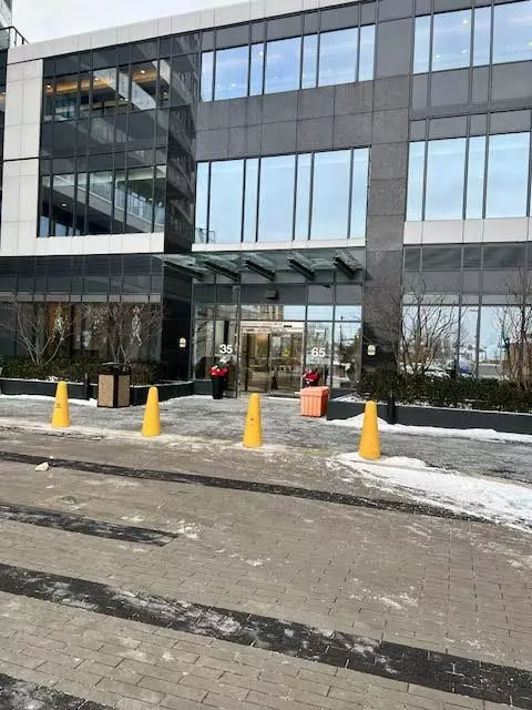 65 Watergarden DR E #410, Mississauga, ON L5R 0G8