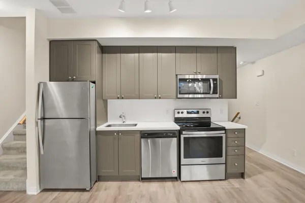 Mississauga, ON L5G 0B6,650 Atwater AVE #4