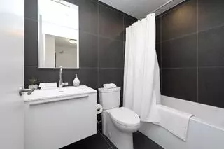 Toronto W02, ON M6P 0C3,2720 Dundas ST W #904