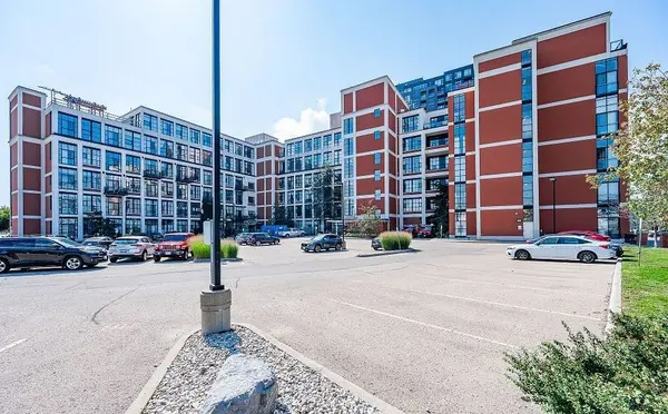 Kitchener, ON N2G 1C3,410 King ST W #424