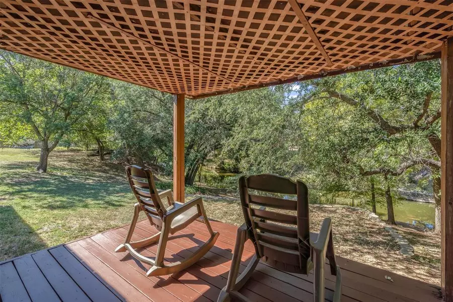 2812 Sky Harbour Drive, Granbury, TX 76049