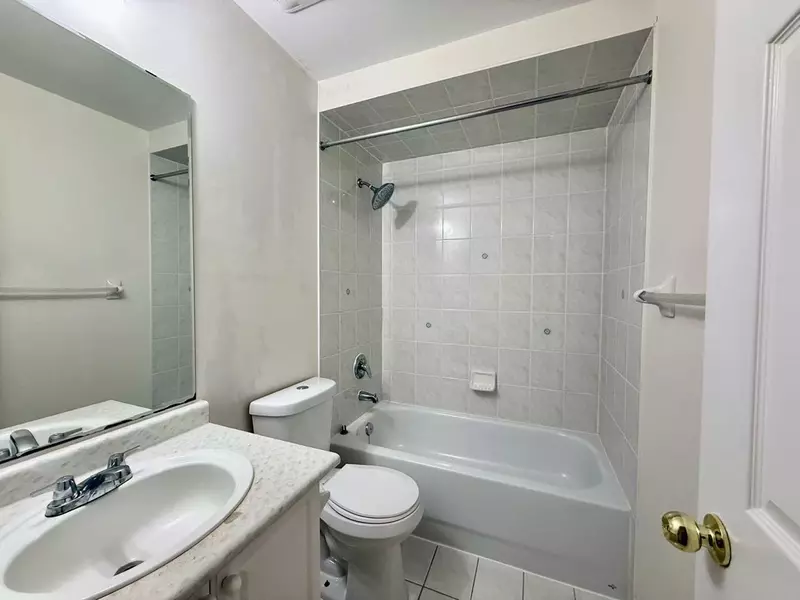 289 Bantry AVE, Richmond Hill, ON L4B 4M8