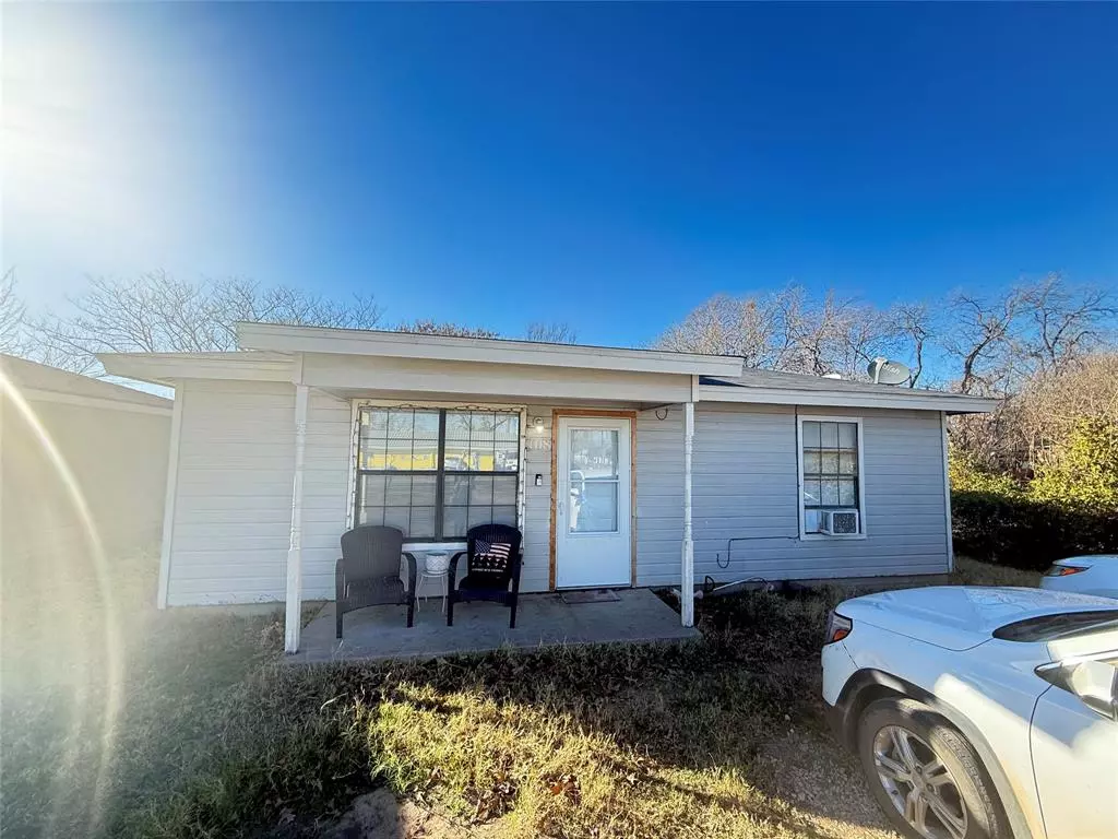 Clyde, TX 79510,108 Elm Street