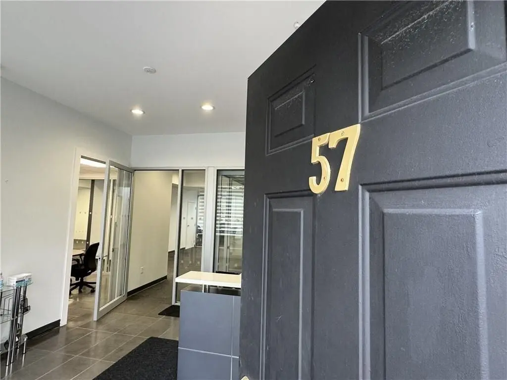 Barrie, ON L4M 1G7,57 Collier ST #Main