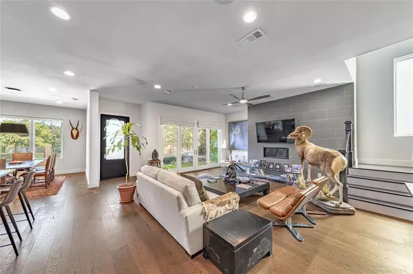 Dallas, TX 75219,4144 Entrada Way