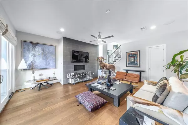 Dallas, TX 75219,4144 Entrada Way