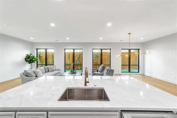 Dallas, TX 75219,3601 Routh Street #1B