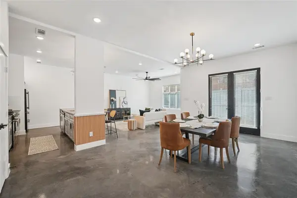 Dallas, TX 75226,4618 Columbia Avenue #2a