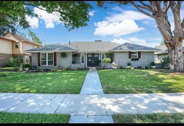 533 Country View Lane, Garland, TX 75043