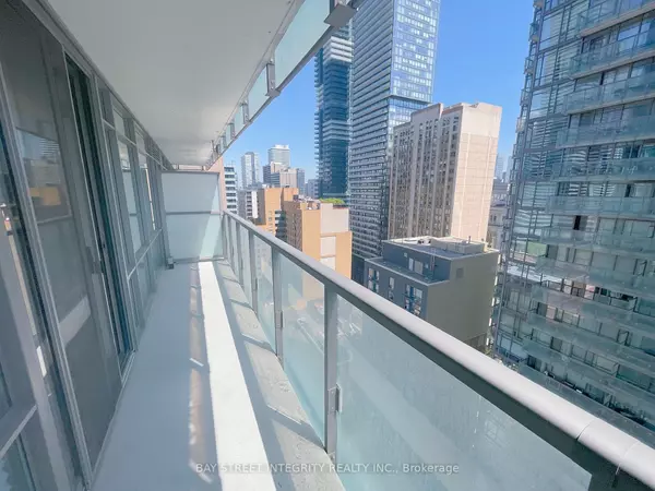 Toronto C01, ON M4Y 3G5,37 Grosvenor ST #1710