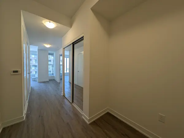 Toronto C13, ON M3C 0S4,1 Quarrington LN #1911