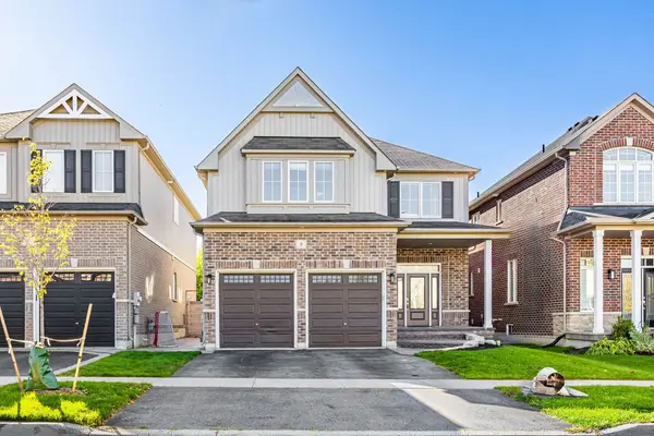 11 Elmer Adams DR, Clarington, ON L1E 0G8