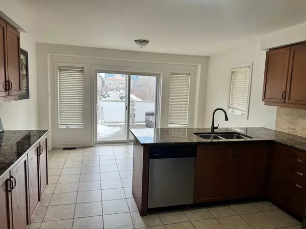 Toronto E08, ON M1J 0B1,1309 Danforth RD