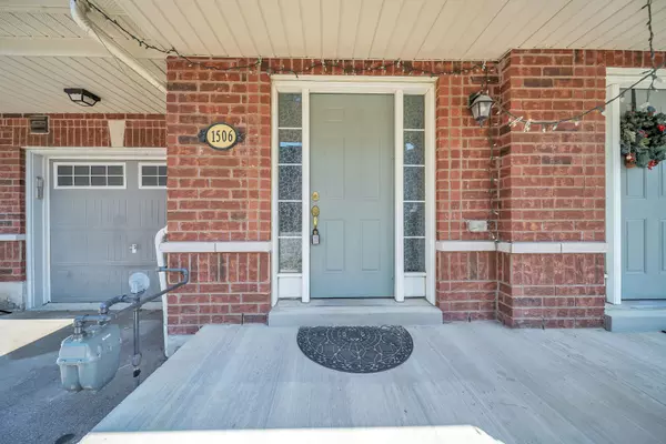 Pickering, ON L1X 0C9,1506 Dusty DR