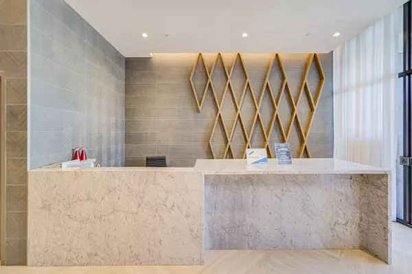 Toronto E01, ON M4L 1C2,1285 Queen ST E #512