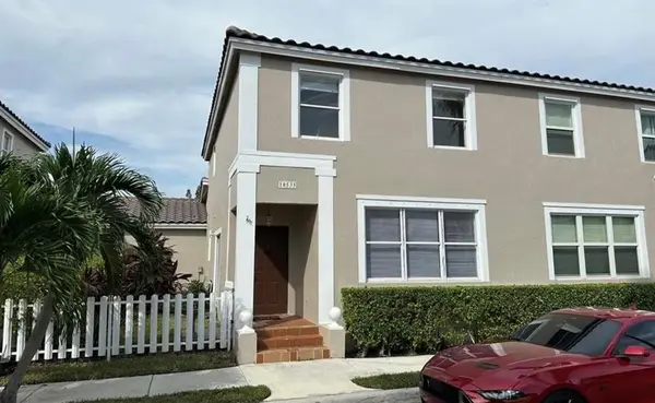 10535 NW 57th St, Coral Springs, FL 33076