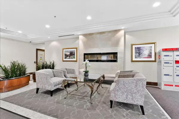 Richmond Hill, ON L4B 4P6,51 Baffin CT #PH06