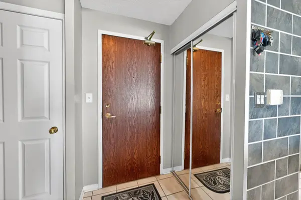 Richmond Hill, ON L4B 4P6,51 Baffin CT #PH06