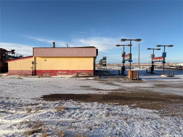 Shaunavon, SK S0N 2M0,870 3rd AVENUE W