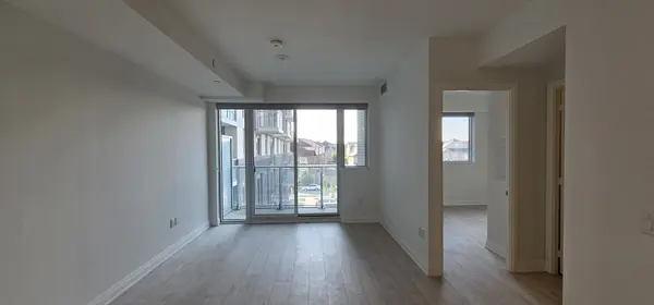 Oakville, ON L6H 7E3,412 Silver Maple RD #301