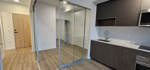 Toronto W07, ON M8Z 1N4,801 The Queensway N/A #107