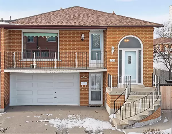 148 Yatescastle DR, Toronto W05, ON M3L 2L9