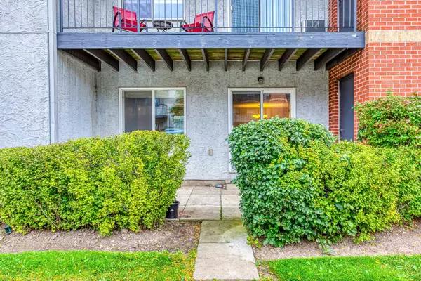 Oakville, ON L6M 2V7,1450 Glen Abbey Gate #911