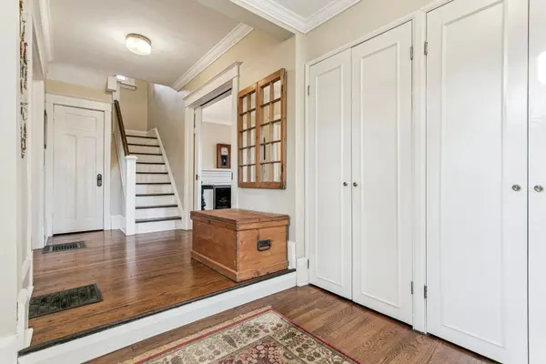 Oakville, ON L6J 2G8,289 Spruce ST