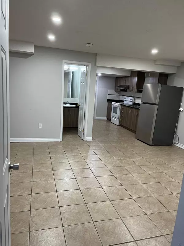 Milton, ON L9T 8M8,350 Kincardine TER