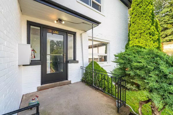 Burlington, ON L7R 2R3,486 Holtby AVE #3