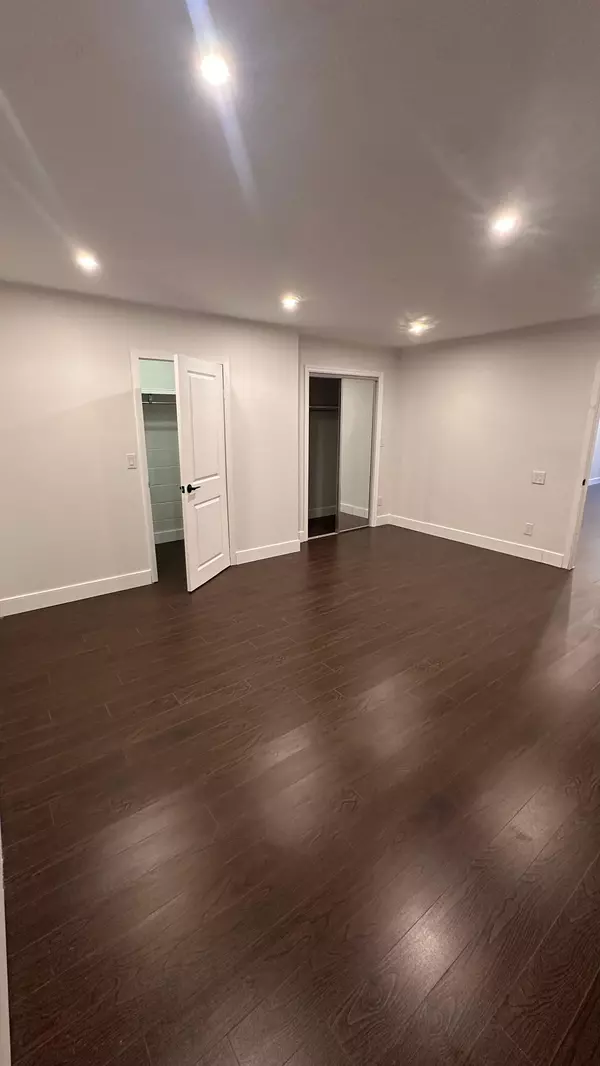 Toronto W02, ON M6H 2H5,1359 Davenport RD