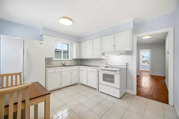 Niagara Falls, ON L2G 1J7,6001 North ST