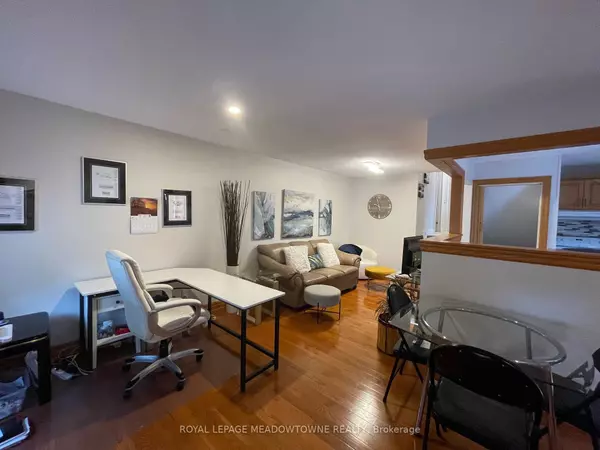 Niagara Falls, ON L2G 7L1,7010 Bonnie ST