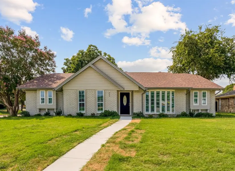 900 Lexington Drive, Plano, TX 75075