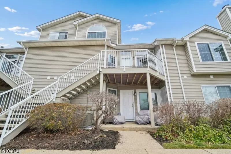 6 Ray Court, Bedminster Twp., NJ 07921