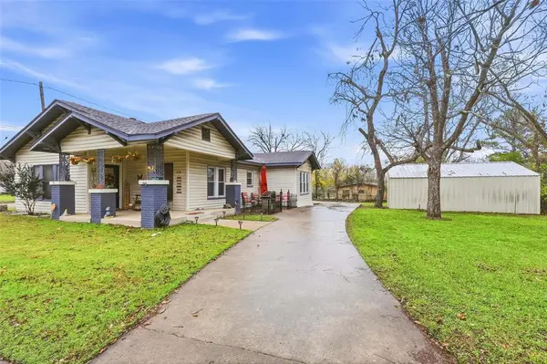 Cleburne, TX 76033,618 Granbury Street