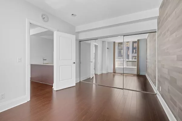 Toronto C14, ON M2N 0C2,100 Harrison Garden BLVD #1914