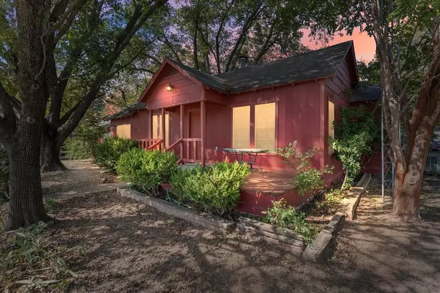 259 Hiland Lane, Pottsboro, TX 75076