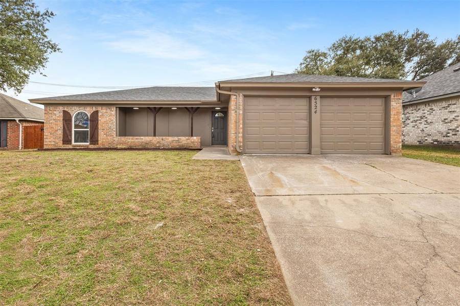 6524 Kary Lynn Drive S, Watauga, TX 76148