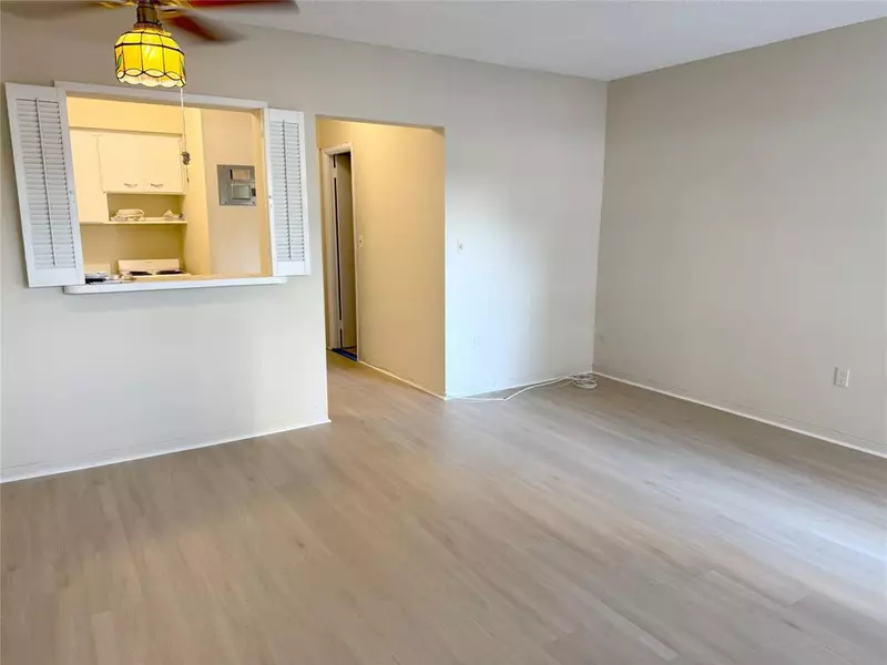 2001 S Ocean Dr #40, Hallandale Beach, FL 33009