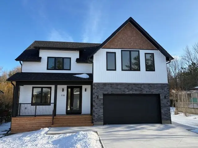 Wasaga Beach, ON L9Z 2P8,118 Valerie CRES