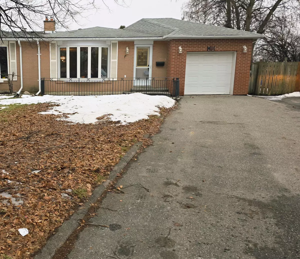 Brampton, ON L6T 1M8,23 Brookdale CRES